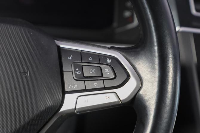 Volkswagen Tiguan II с пробегом 2021 года, цена 3 599 000 рублей, 104000 км, внедорожник, Автокод Объявления