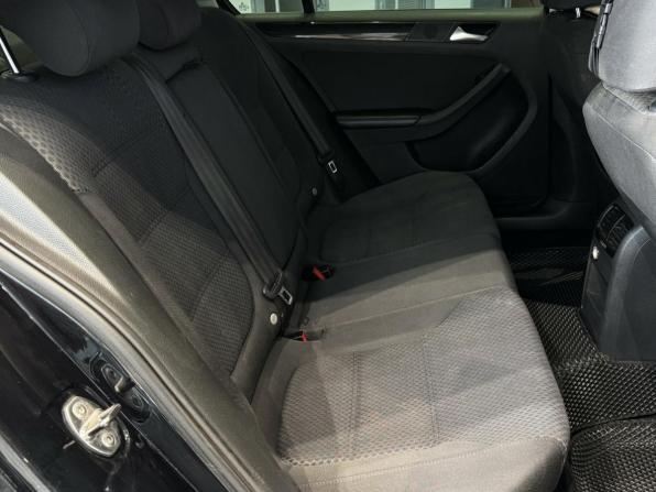 Volkswagen Jetta VI с пробегом 2012 года, цена 705 000 рублей, 397997 км, седан, Автокод Объявления
