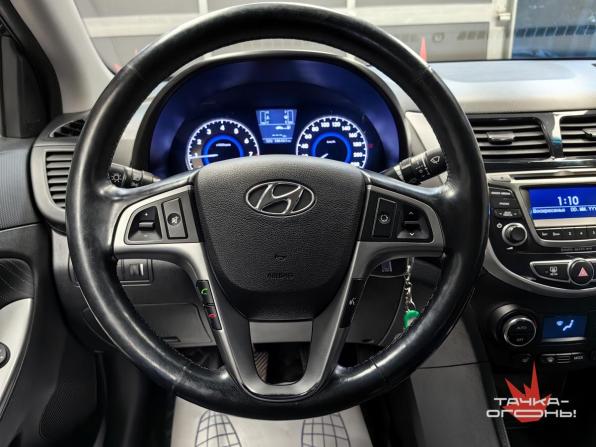 Hyundai Solaris I Рестайлинг с пробегом 2015 года, цена 898 000 рублей, 146000 км, седан, Автокод Объявления