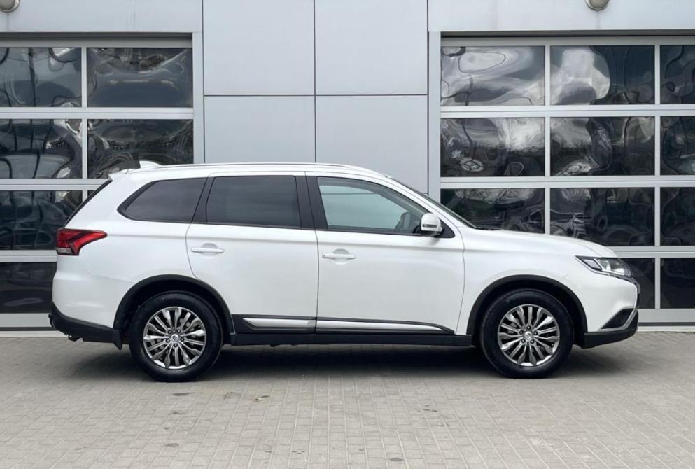 Mitsubishi Outlander III Рестайлинг 3 Владимир  - изображение 8