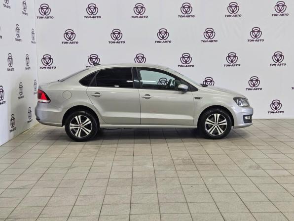 Volkswagen Polo V Рестайлинг с пробегом 2018 года, цена 892 000 рублей, 188949 км, седан, Автокод Объявления