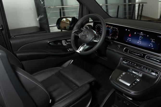 Новый Mercedes-Benz V-Класс III (W447) Рестайлинг 2 2024 года, цена 18 900 000 рублей, минивэн, Автокод Объявления