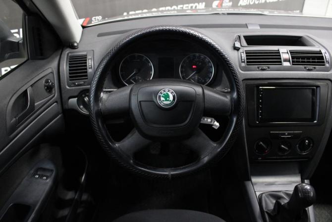 Skoda Octavia II (A5) Рестайлинг с пробегом 2012 года, цена 498 000 рублей, 233795 км, лифтбек, Автокод Объявления