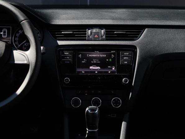 Skoda Octavia III (A7) Рестайлинг с пробегом 2019 года, цена 1 550 000 рублей, 135073 км, лифтбек, Автокод Объявления