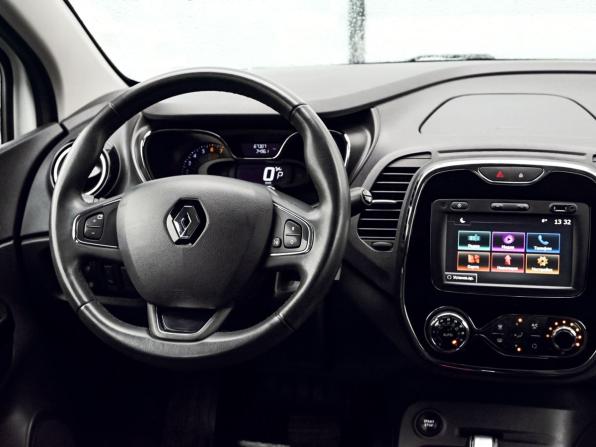 Renault Kaptur I с пробегом 2016 года, цена 1 355 000 рублей, 67306 км, внедорожник, Автокод Объявления