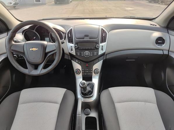 Chevrolet Cruze I Рестайлинг с пробегом 2014 года, цена 677 000 рублей, 219680 км, хэтчбек, Автокод Объявления