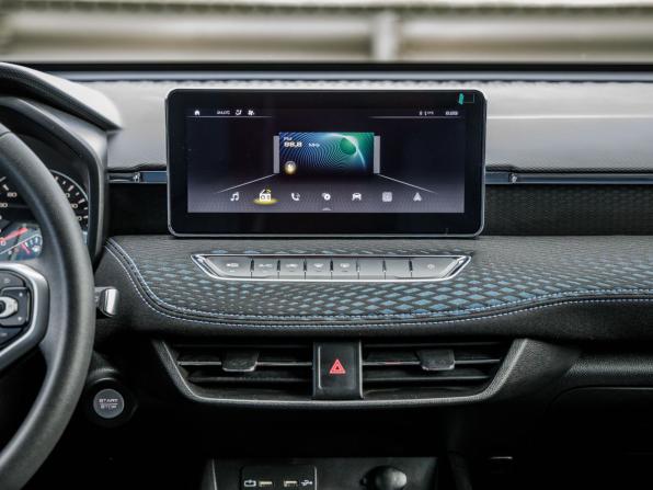 Haval Jolion I Рестайлинг с пробегом 2025 года, цена 1 818 000 рублей, 23832 км, внедорожник, Автокод Объявления