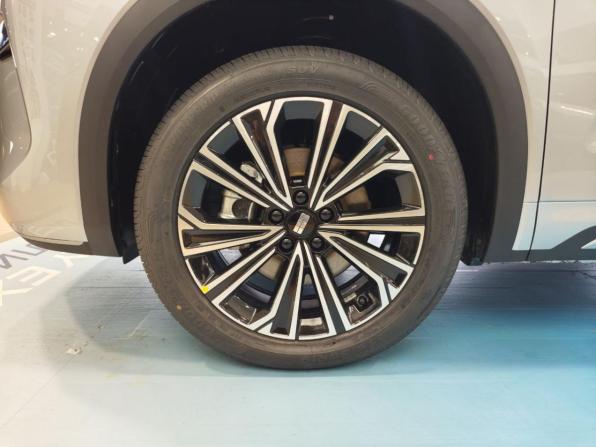 Новый Geely EX5 EM-i 2025 года, цена 3 969 990 рублей, внедорожник, Автокод Объявления