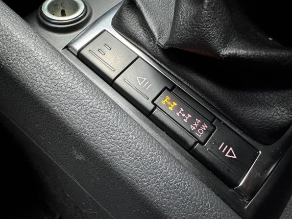 Volkswagen Amarok I с пробегом 2013 года, цена 1 880 000 рублей, 173693 км, offers.body_type.unknown, Автокод Объявления