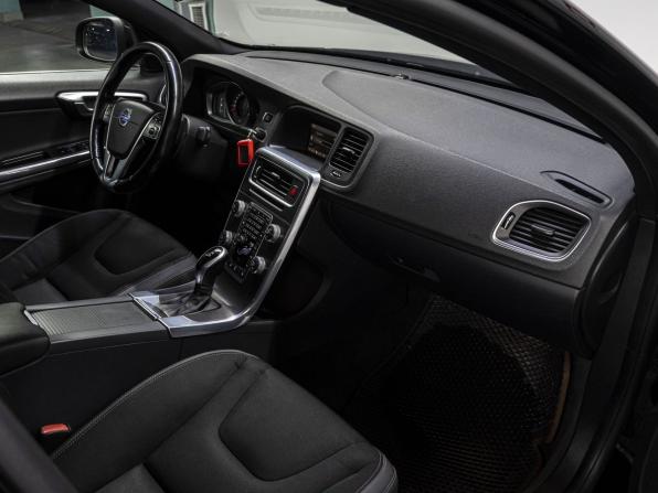 Volvo S60 II Рестайлинг с пробегом 2014 года, цена 1 379 000 рублей, 189320 км, седан, Автокод Объявления