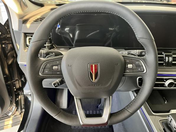Новый Hongqi HS5 I Рестайлинг 2025 года, цена 4 699 000 рублей, внедорожник, Автокод Объявления