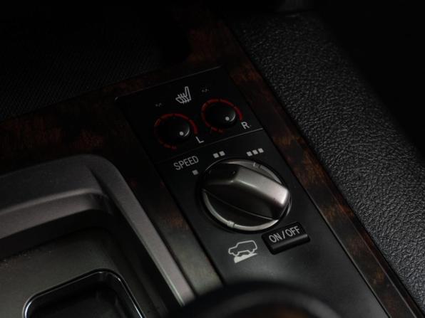 Toyota Land Cruiser 200 Series с пробегом 2010 года, цена 4 200 000 рублей, 100929 км, внедорожник, Автокод Объявления