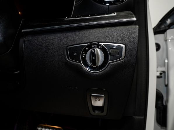Mercedes-Benz E-Класс V (W213 S213 C238) с пробегом 2019 года, цена 3 200 000 рублей, 108000 км, седан, Автокод Объявления