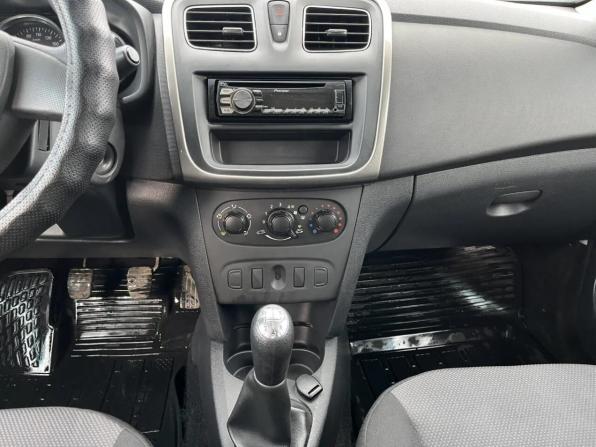 Renault Logan II с пробегом 2016 года, цена 648 404 рубля, 116668 км, седан, Автокод Объявления