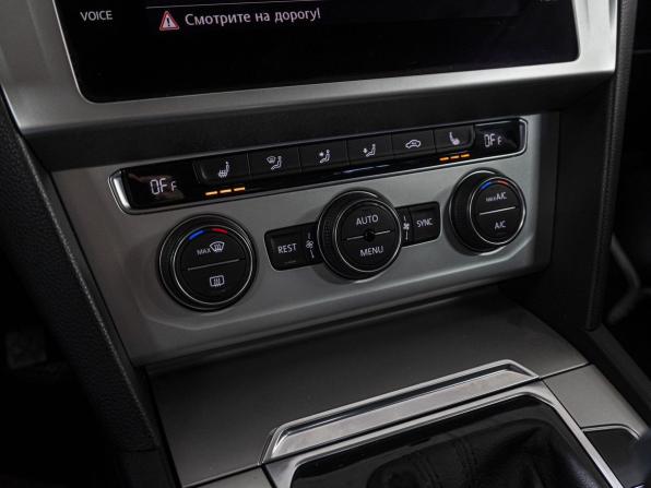 Volkswagen Passat B8 с пробегом 2018 года, цена 2 099 000 рублей, 244654 км, универсал, Автокод Объявления