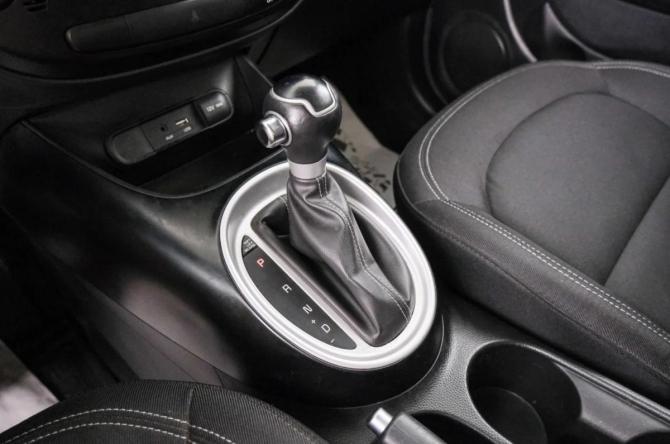Kia Soul II Рестайлинг с пробегом 2018 года, цена 1 649 000 рублей, 46000 км, хэтчбек, Автокод Объявления