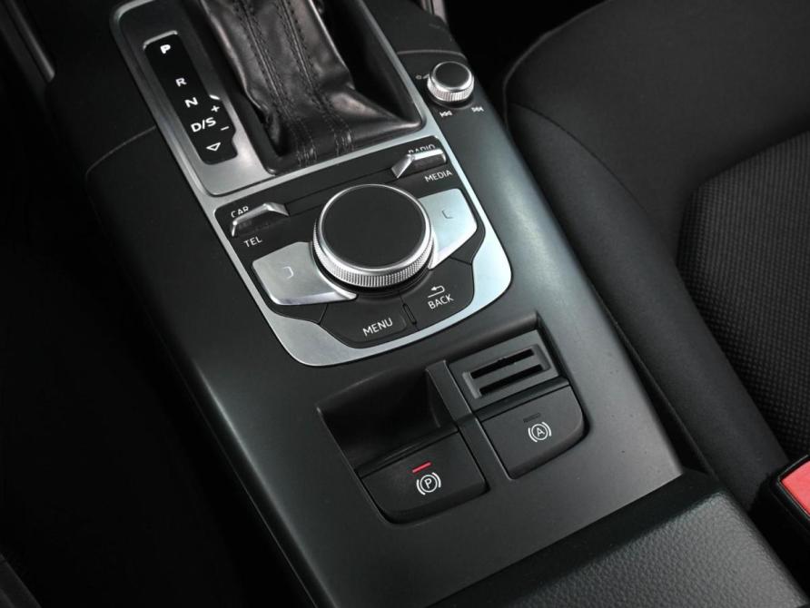 Audi A3 III (8V) Рестайлинг Ростов-на-Дону  - изображение 16