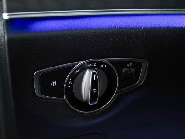 Mercedes-Benz E-Класс V (W213 S213 C238) Рестайлинг с пробегом 2020 года, цена 3 547 444 рубля, 148913 км, седан, Автокод Объявления