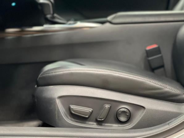 Toyota Camry VIII (XV70) с пробегом 2019 года, цена 2 590 000 рублей, 130776 км, универсал, Автокод Объявления