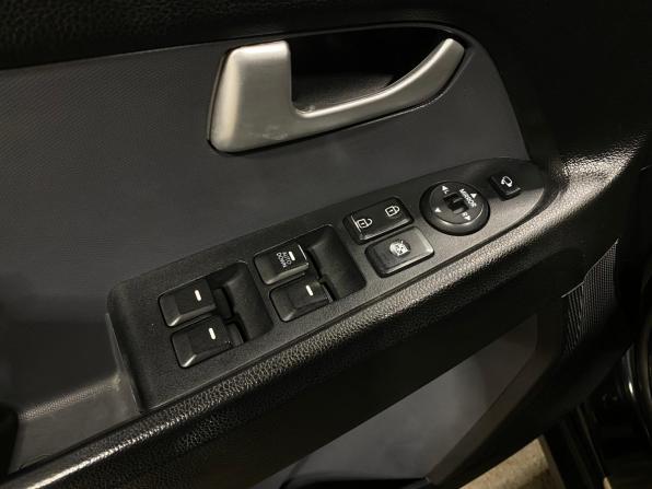 Kia Sportage III с пробегом 2012 года, цена 1 290 000 рублей, 203424 км, внедорожник, Автокод Объявления