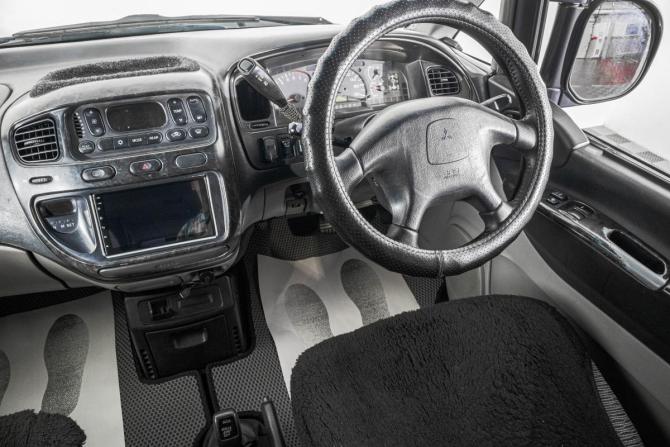 Mitsubishi Delica IV с пробегом 2002 года, цена 1 899 000 рублей, 306000 км, минивэн, Автокод Объявления