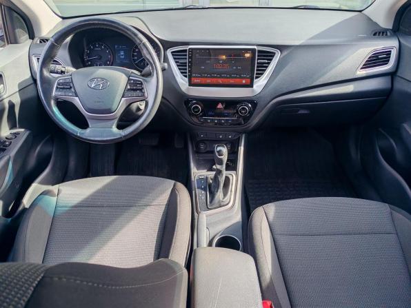 Hyundai Solaris II с пробегом 2019 года, цена 1 350 000 рублей, 117931 км, седан, Автокод Объявления