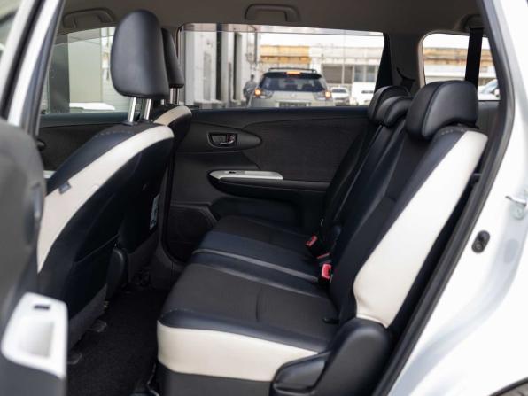 Toyota Wish II Рестайлинг с пробегом 2014 года, цена 1 550 000 рублей, 101991 км, минивэн, Автокод Объявления