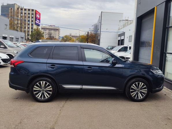 Mitsubishi Outlander III Рестайлинг 3 с пробегом 2019 года, цена 1 989 000 рублей, 115475 км, внедорожник, Автокод Объявления