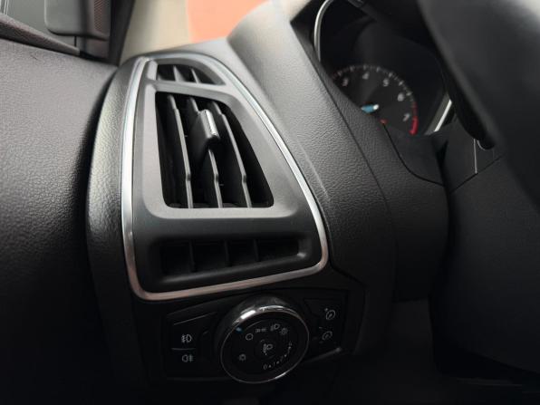 Ford Focus III с пробегом 2011 года, цена 620 000 рублей, 212000 км, седан, Автокод Объявления