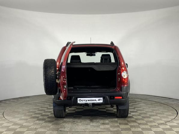 Chevrolet Niva I Рестайлинг с пробегом 2017 года, цена 730 000 рублей, 180956 км, внедорожник, Автокод Объявления