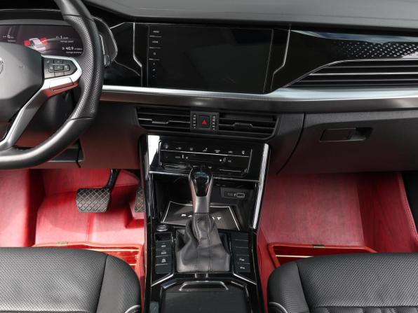 Volkswagen Passat B8 Рестайлинг с пробегом 2021 года, цена 3 850 000 рублей, 55213 км, седан, Автокод Объявления