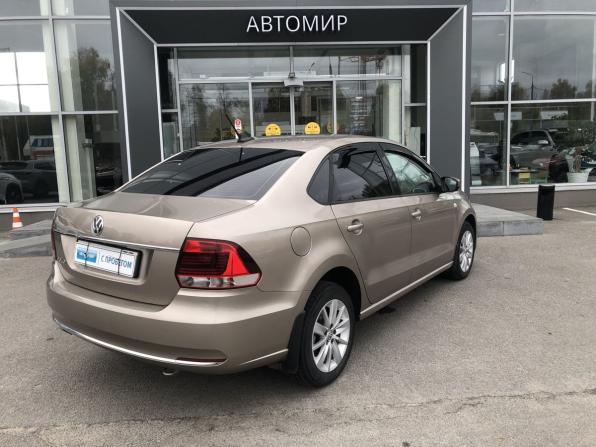 Volkswagen Polo V Рестайлинг с пробегом 2017 года, цена 1 218 500 рублей, 119000 км, седан, Автокод Объявления