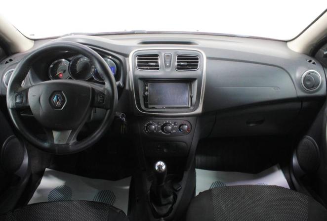 Renault Sandero II с пробегом 2017 года, цена 830 000 рублей, 103911 км, хэтчбек, Автокод Объявления