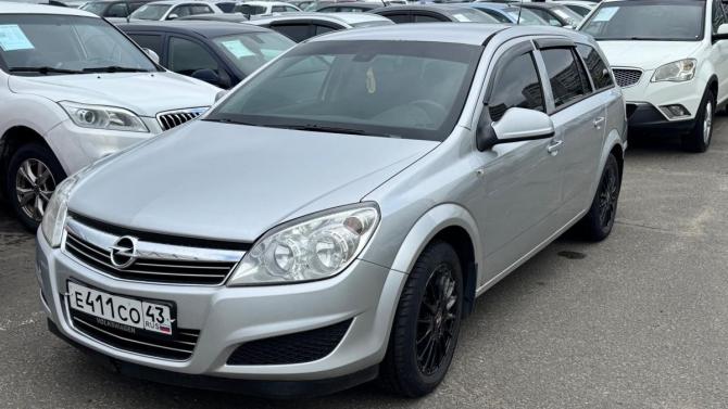 Opel Astra H Рестайлинг с пробегом 2011 года, цена 485 000 рублей, 237272 км, универсал, Автокод Объявления