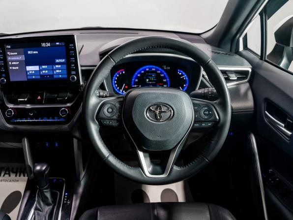 Toyota Corolla Cross I с пробегом 2022 года, цена 2 800 000 рублей, 62000 км, внедорожник, Автокод Объявления
