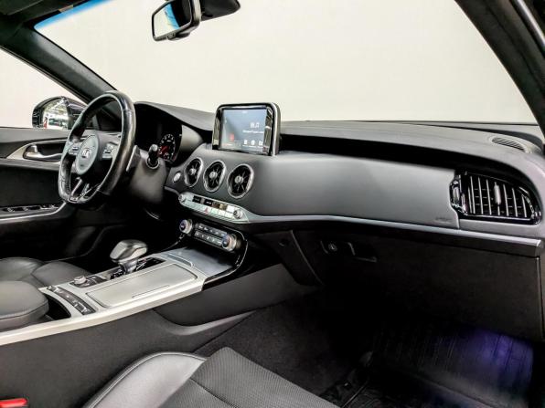 Kia Stinger I с пробегом 2018 года, цена 2 500 000 рублей, 140159 км, лифтбек, Автокод Объявления