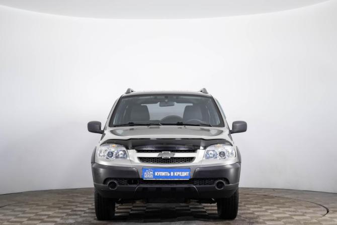 Chevrolet Niva I Рестайлинг с пробегом 2015 года, цена 629 000 рублей, 145000 км, внедорожник, Автокод Объявления