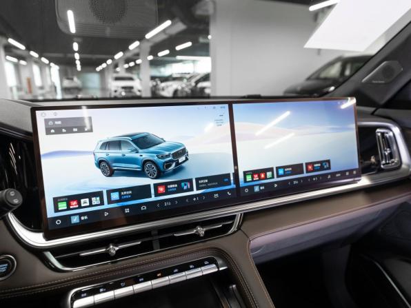 Geely Monjaro I Рестайлинг 2 с пробегом 2025 года, цена 4 180 000 рублей, 22 км, внедорожник, Автокод Объявления