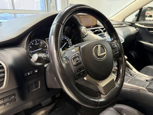 Lexus NX I Рестайлинг с пробегом 2018 года, цена 2 950 000 рублей, 85017 км, внедорожник, Автокод Объявления