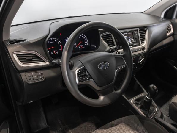 Hyundai Solaris II Рестайлинг с пробегом 2020 года, цена 1 406 000 рублей, 113000 км, седан, Автокод Объявления