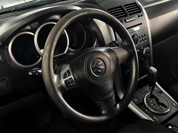 Suzuki Grand Vitara II Рестайлинг с пробегом 2010 года, цена 907 000 рублей, 236029 км, внедорожник, Автокод Объявления