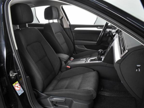 Volkswagen Passat B8 с пробегом 2017 года, цена 1 598 000 рублей, 140493 км, седан, Автокод Объявления