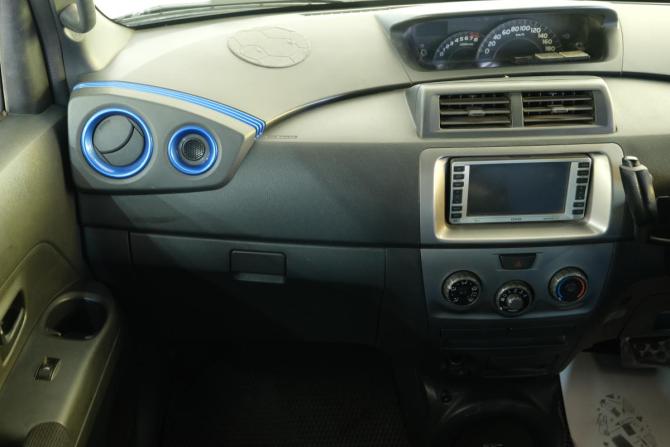 Toyota bB II с пробегом 2006 года, цена 739 000 рублей, 186000 км, компактвэн, Автокод Объявления