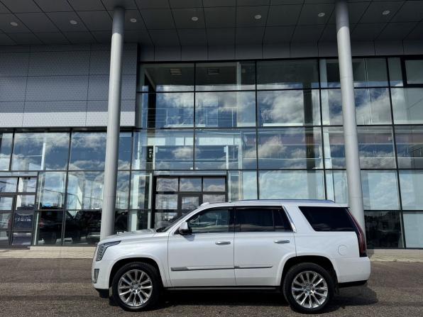 Cadillac Escalade IV с пробегом 2020 года, цена 4 300 000 рублей, 180366 км, внедорожник, Автокод Объявления