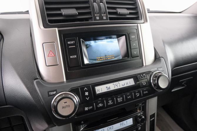 Toyota Land Cruiser Prado 150 Series с пробегом 2012 года, цена 3 049 000 рублей, 239700 км, внедорожник, Автокод Объявления