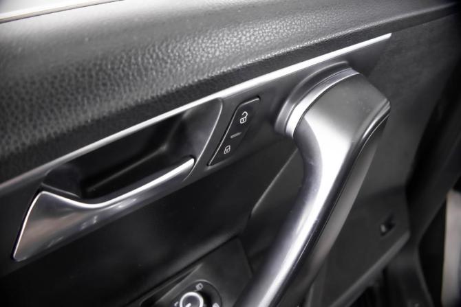 Volkswagen Passat B7 с пробегом 2012 года, цена 1 449 000 рублей, 270000 км, седан, Автокод Объявления