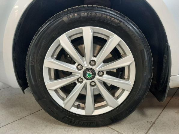 Skoda Octavia III (A7) Рестайлинг с пробегом 2017 года, цена 1 579 000 рублей, 122545 км, лифтбек, Автокод Объявления