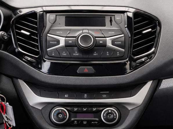 Lada (ВАЗ) Vesta I с пробегом 2018 года, цена 1 097 000 рублей, 83507 км, седан, Автокод Объявления