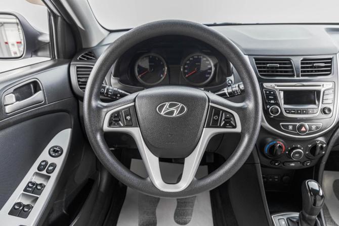 Hyundai Solaris I Рестайлинг с пробегом 2016 года, цена 1 199 000 рублей, 196000 км, седан, Автокод Объявления