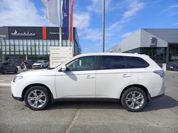 Mitsubishi Outlander III с пробегом 2013 года, цена 1 352 000 рублей, 104724 км, внедорожник, Автокод Объявления